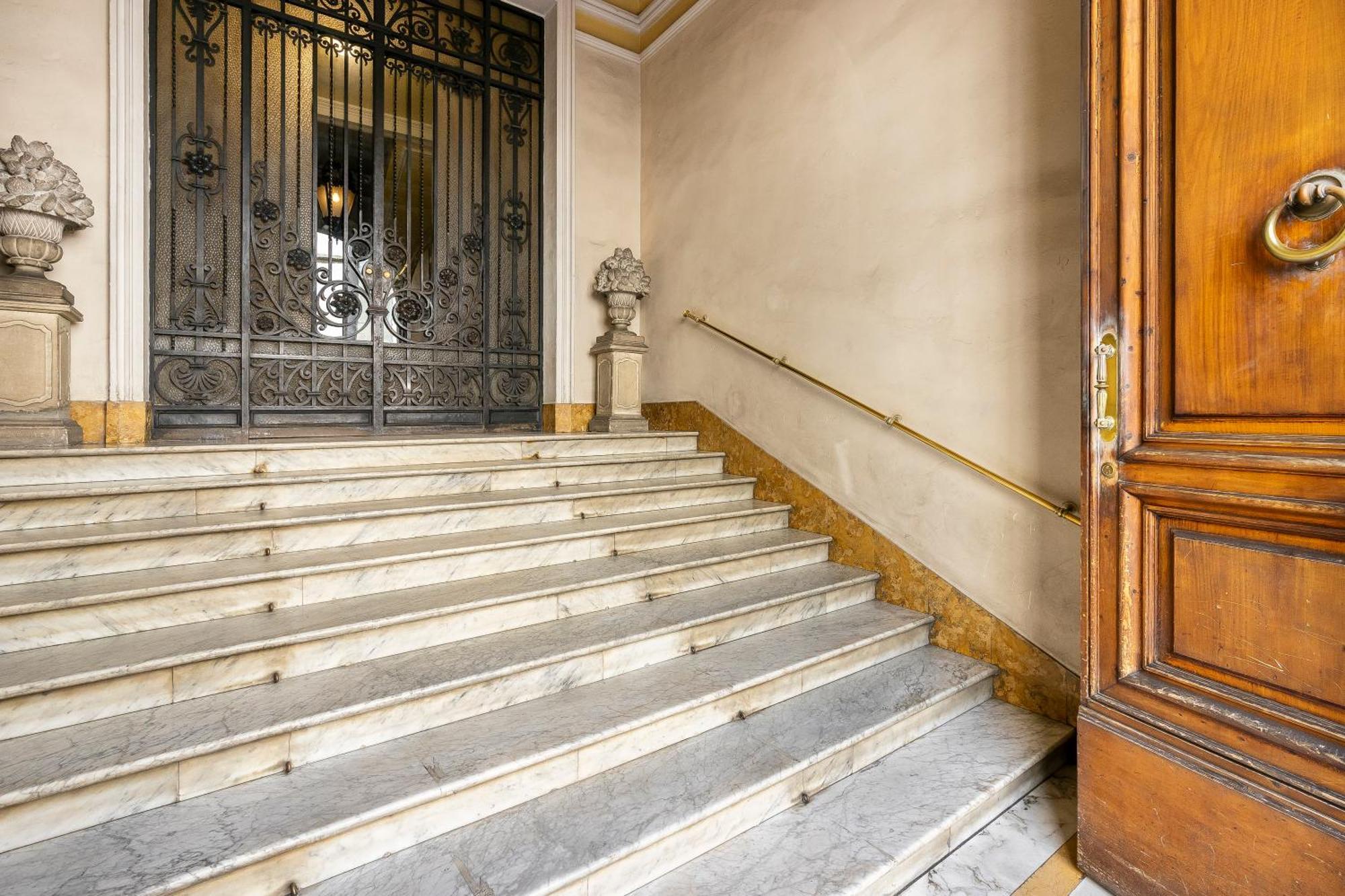 San Marco White Appartamento Luxury Con Garage Su Richiesta Florenz Exterior foto